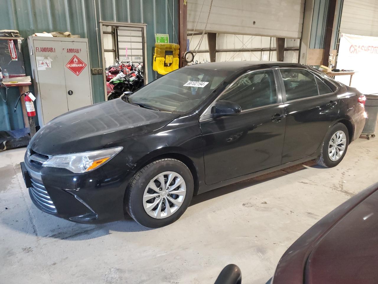 TOYOTA CAMRY LE 2015