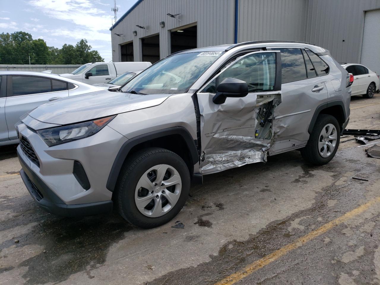 TOYOTA RAV4 LE 2021