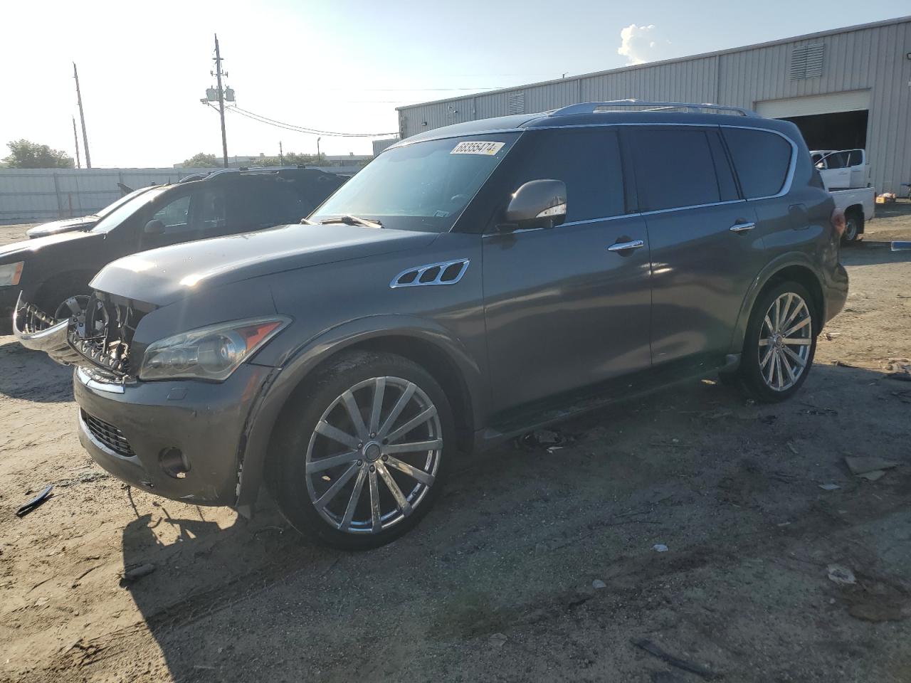 INFINITI QX56 2012