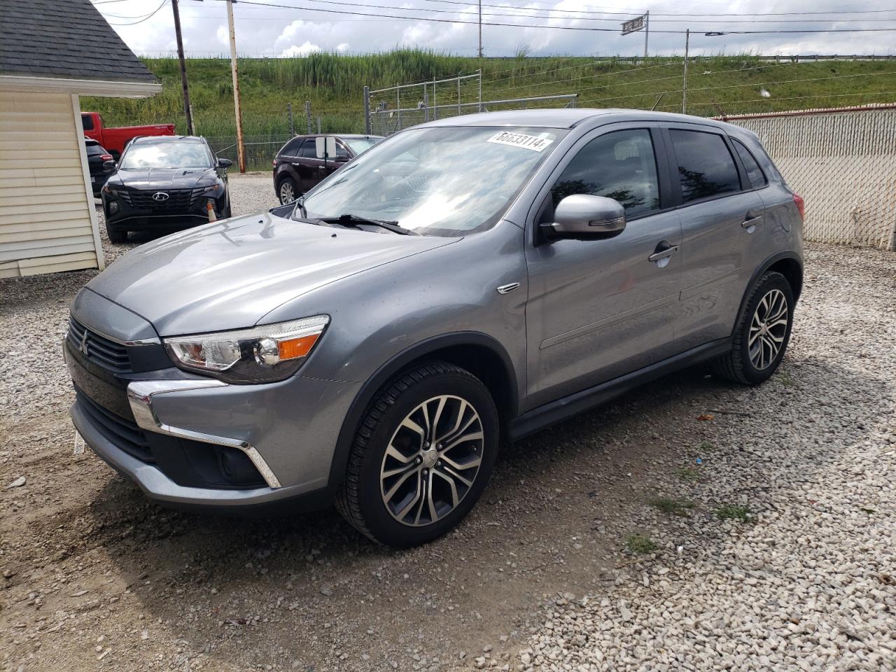 MITSUBISHI Outlander 2016