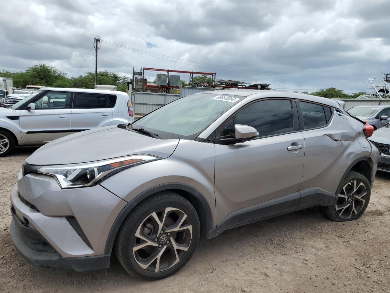 TOYOTA C-HR XLE 2019