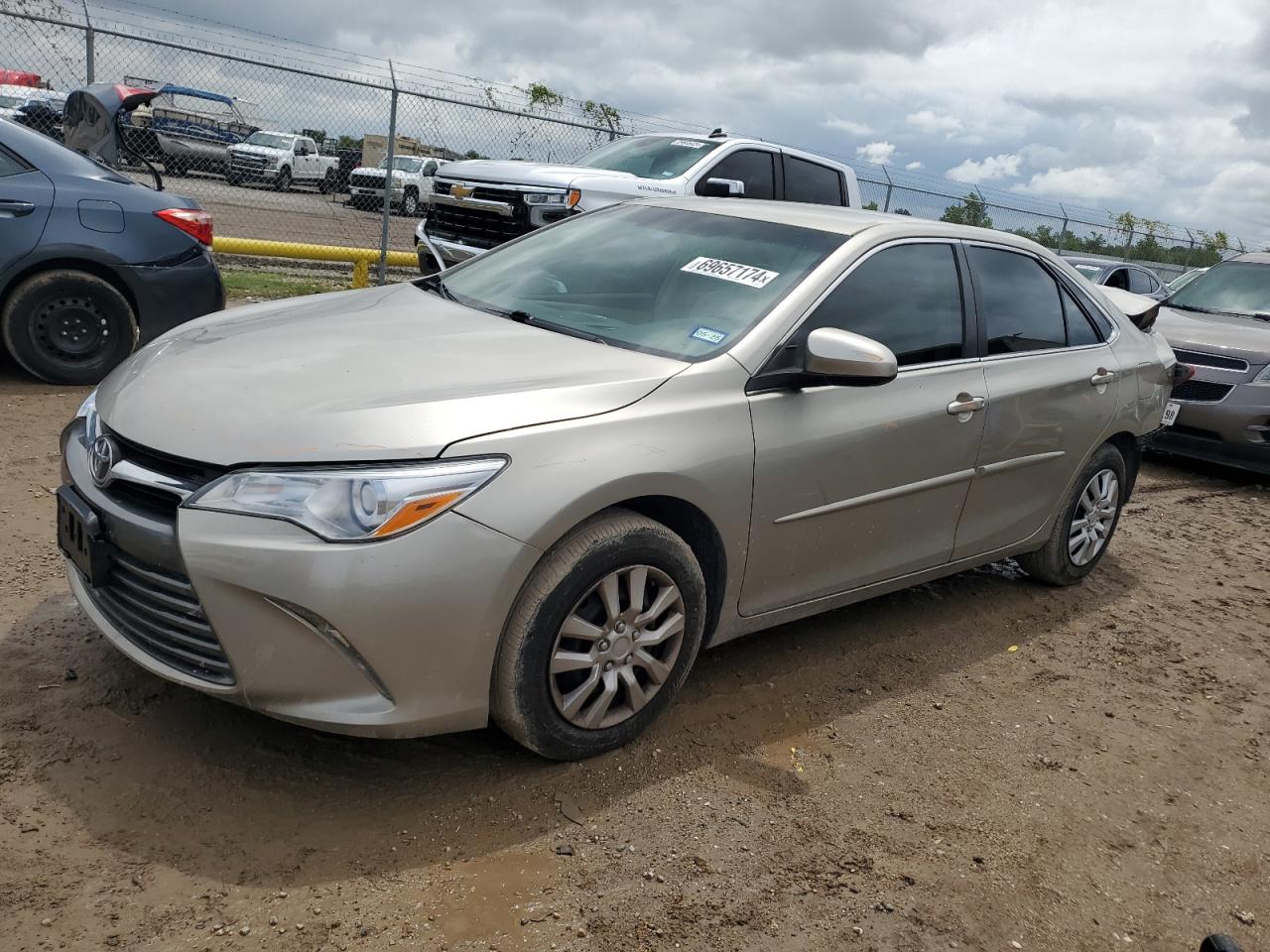 TOYOTA CAMRY LE 2017