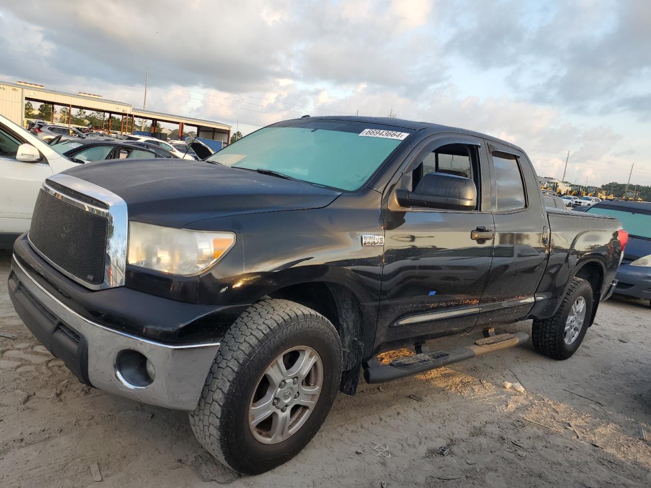 TOYOTA TUNDRA DOU 2012