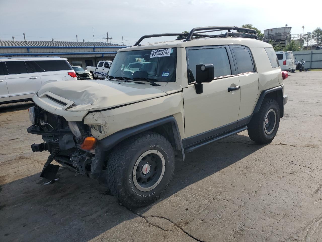 TOYOTA FJ CRUISER 2010