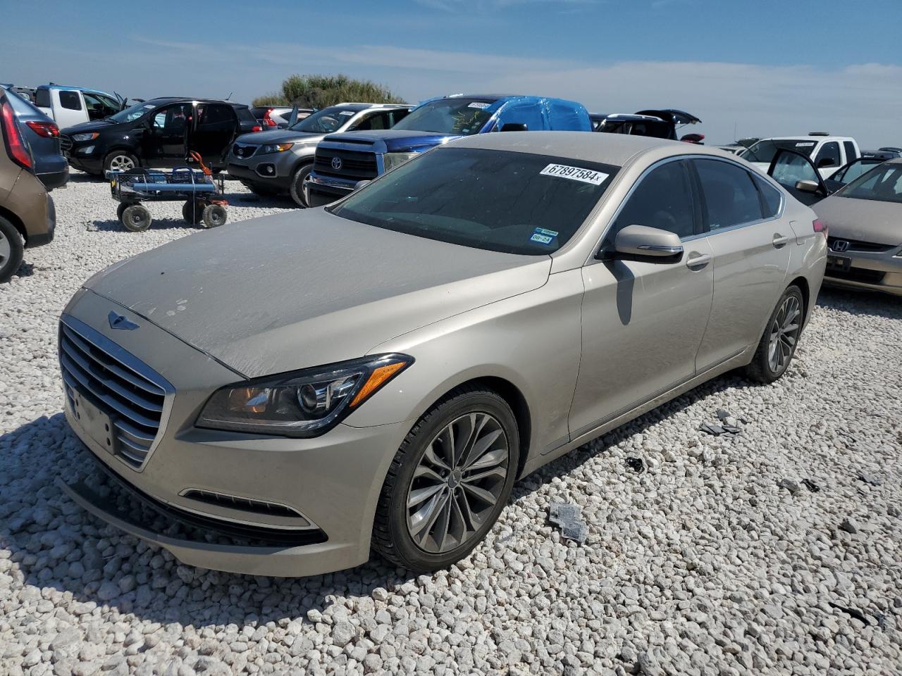 HYUNDAI GENESIS 3. 2015