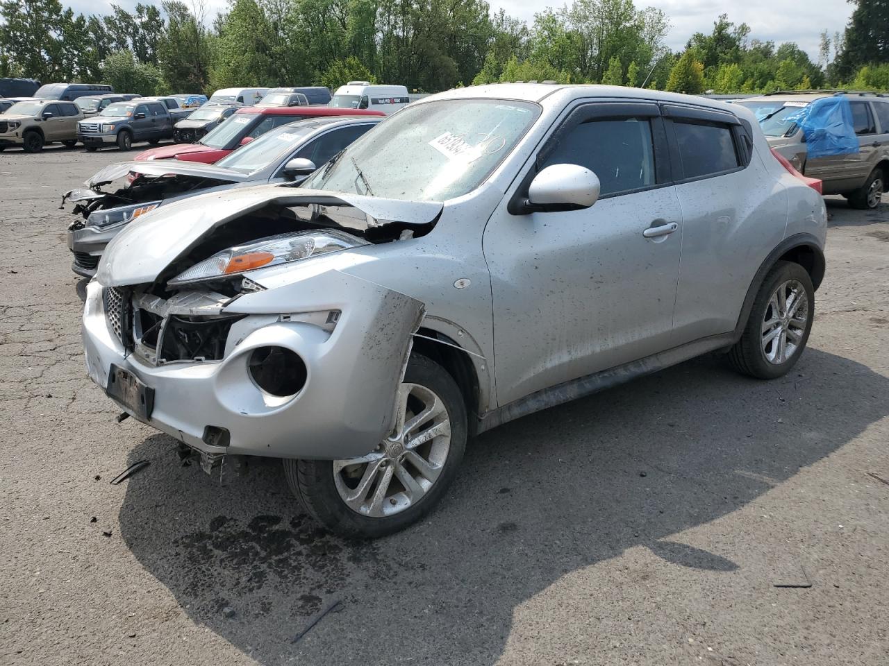 NISSAN JUKE 2013