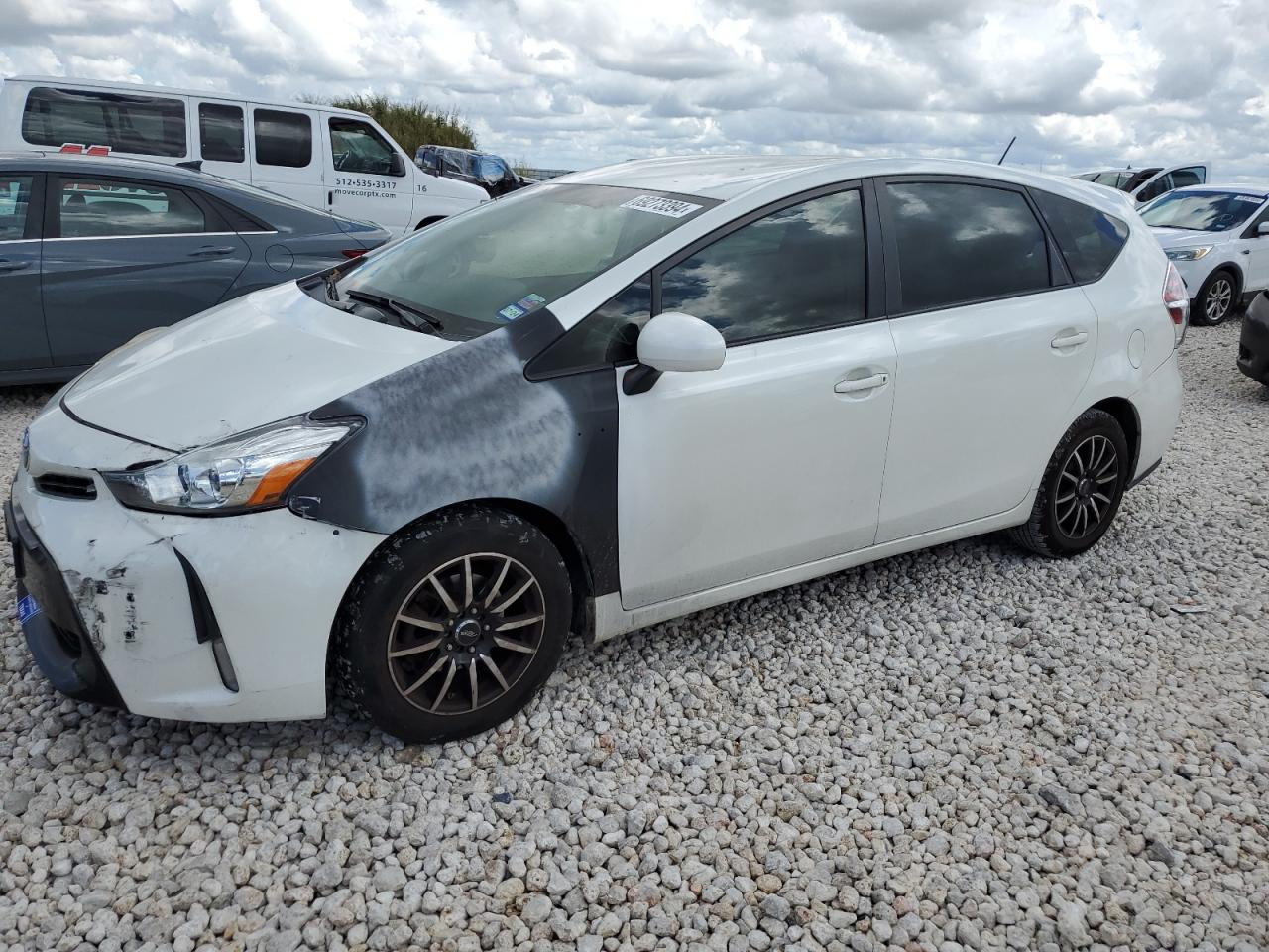 TOYOTA Prius V 2015