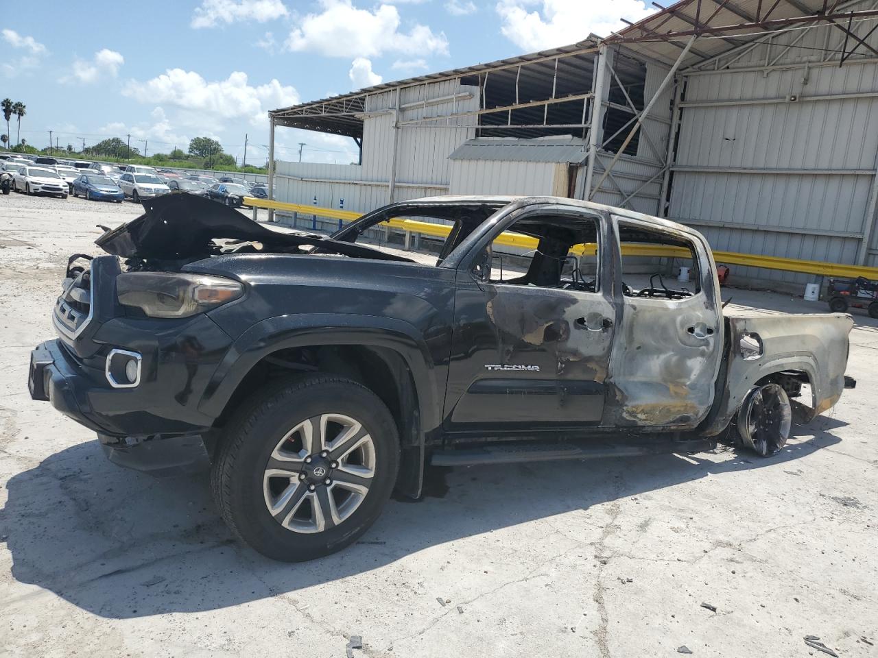 TOYOTA TACOMA DOU 2017