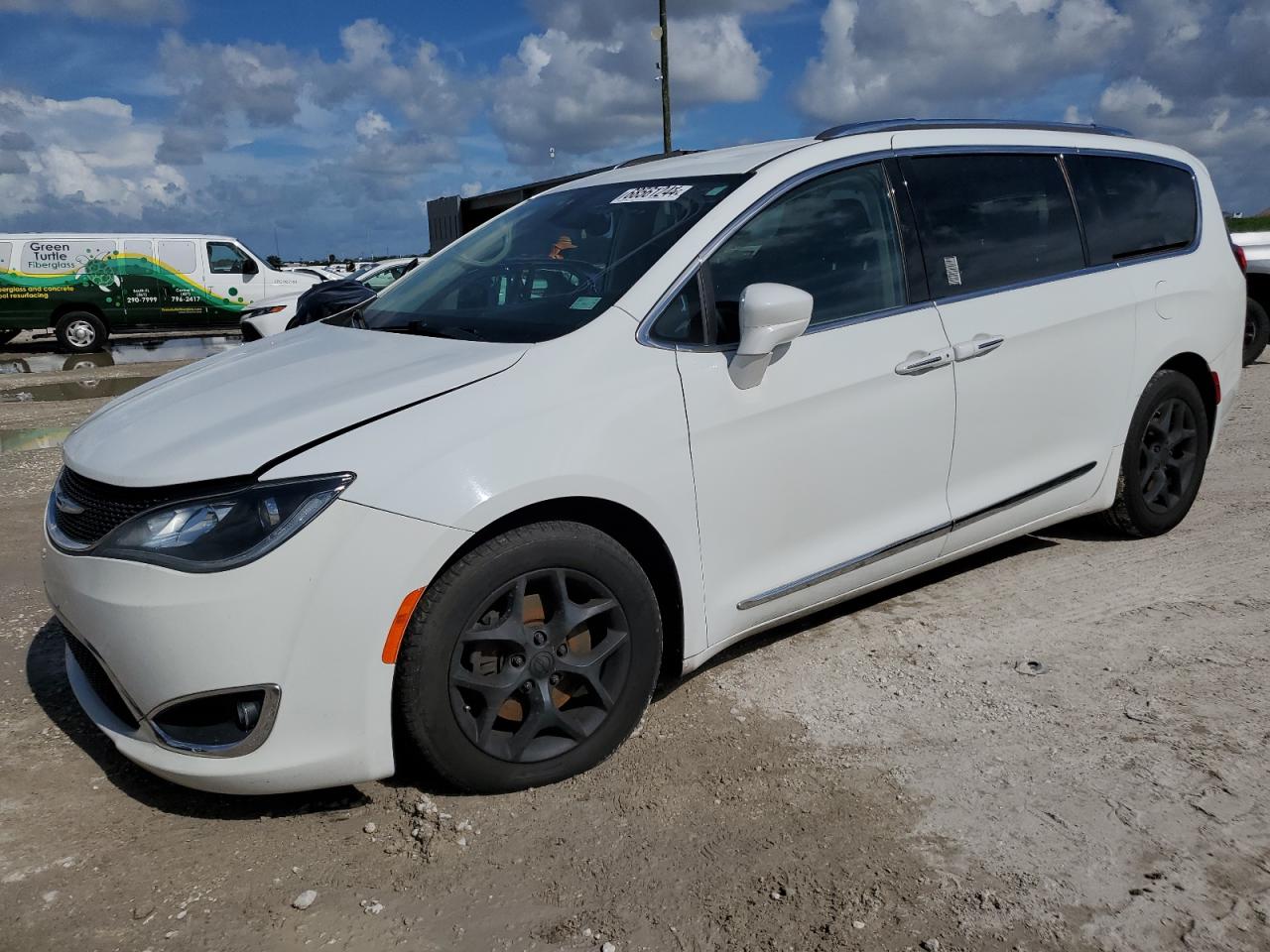 CHRYSLER PACIFICA T 2017