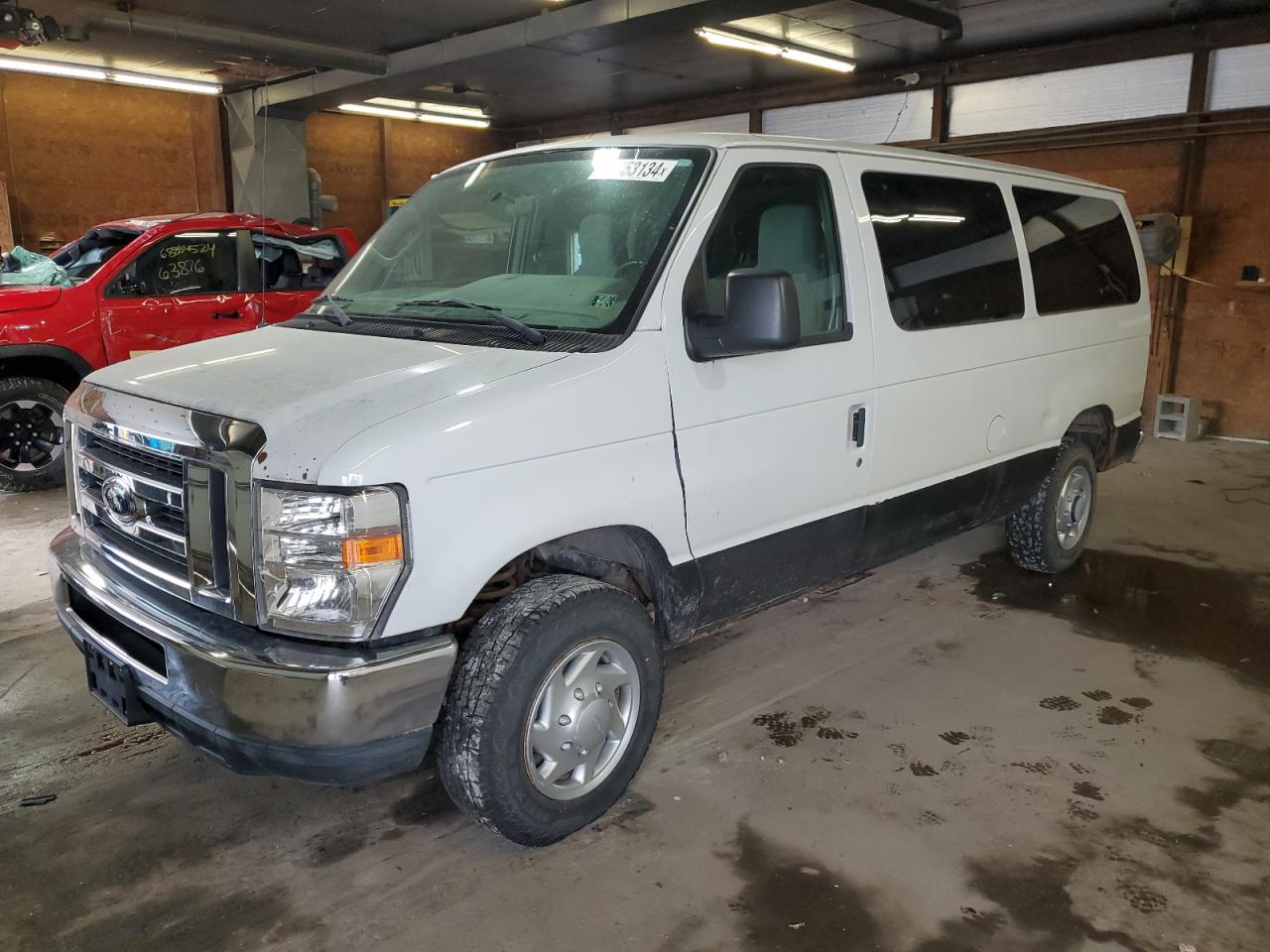FORD ECONOLINE 2011