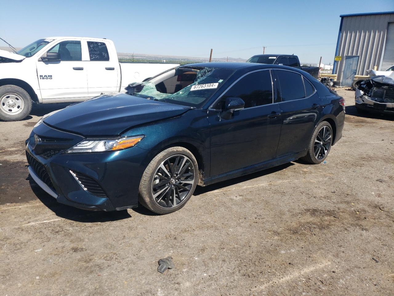 TOYOTA CAMRY 2018