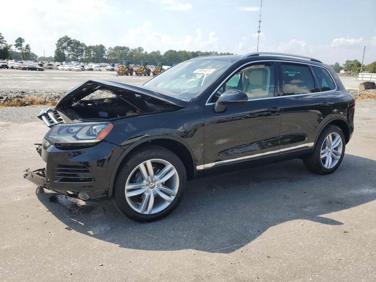 VOLKSWAGEN Touareg V6 2014