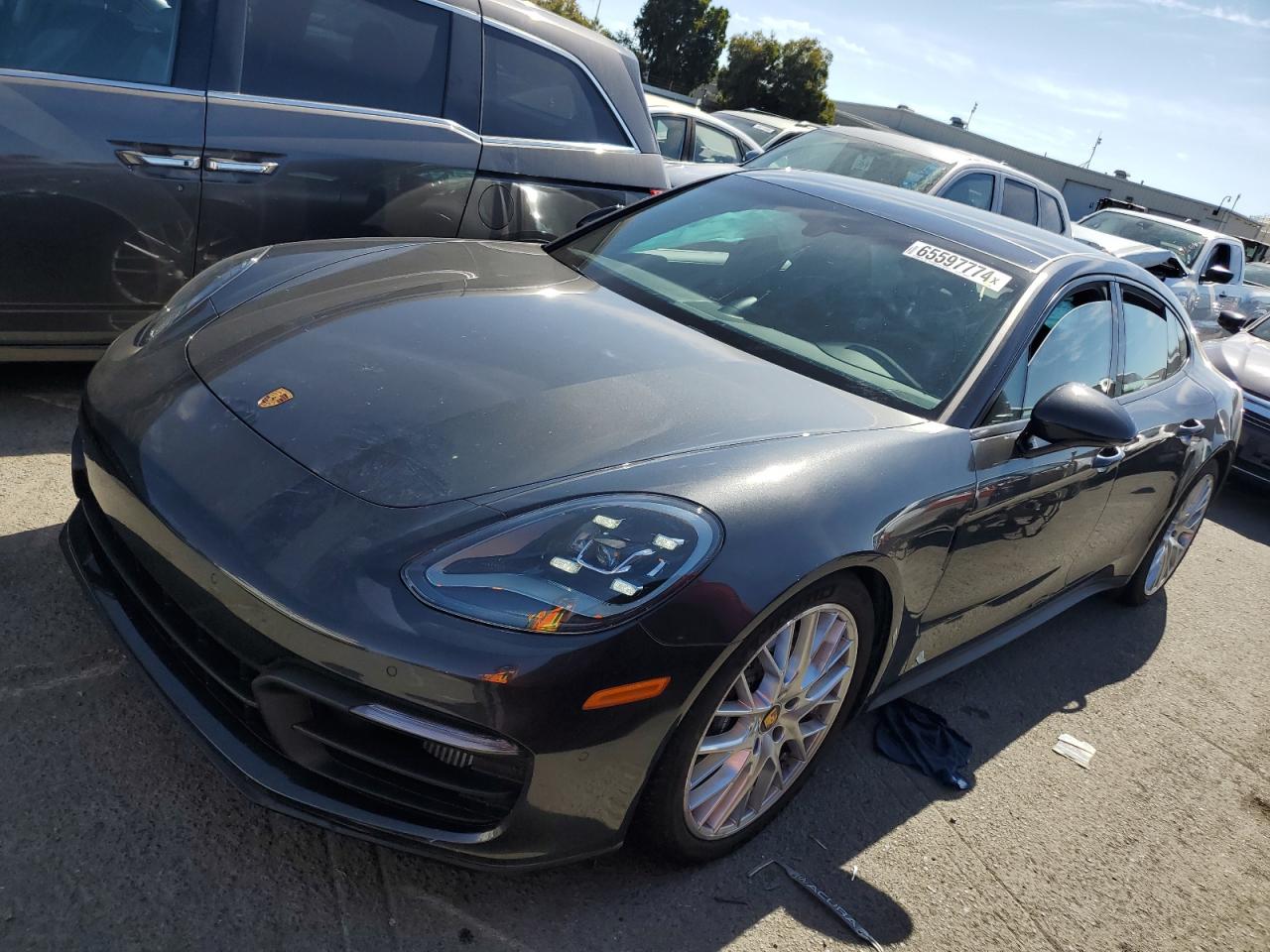 PORSCHE PANAMERA 2021