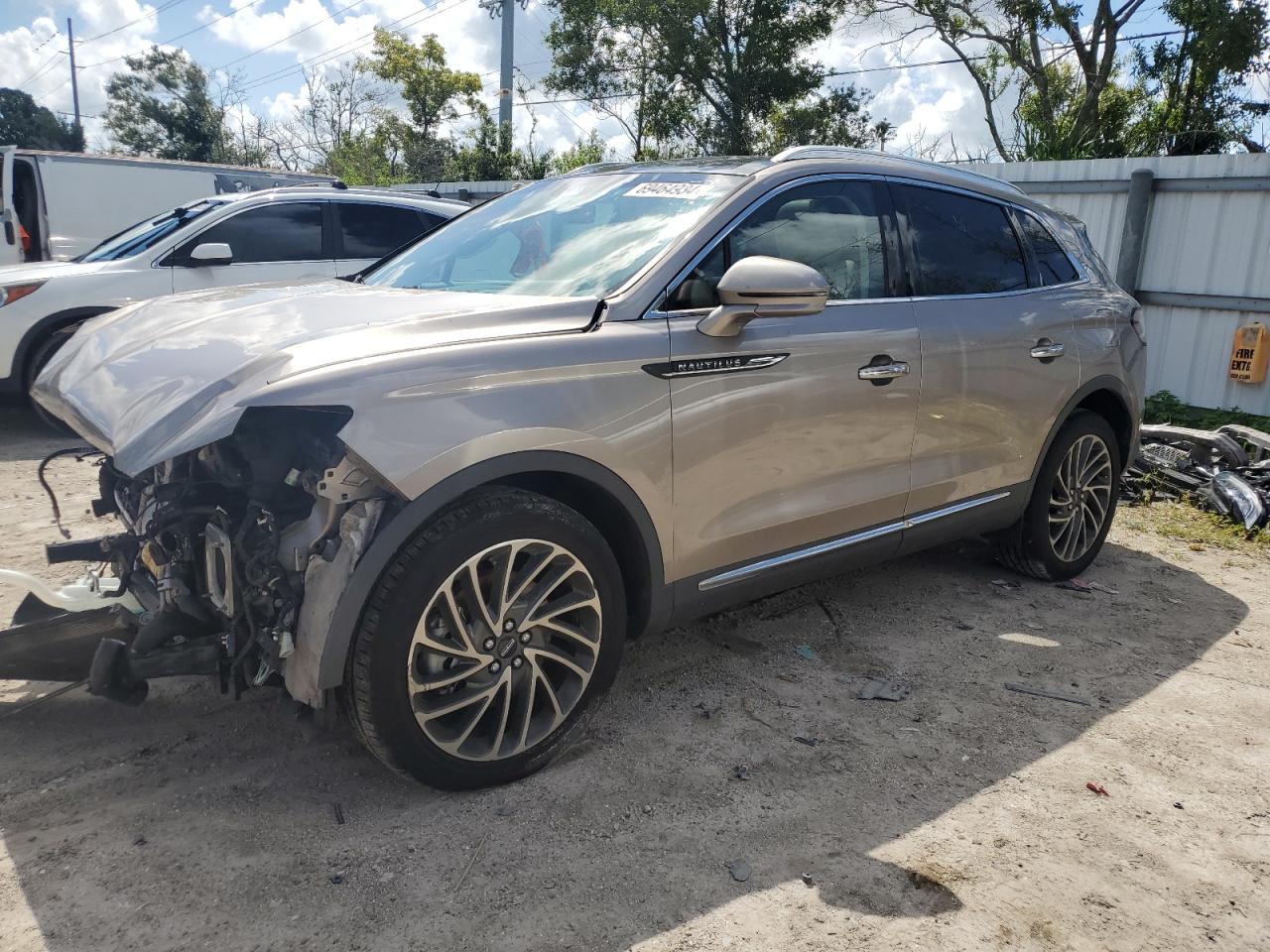 LINCOLN NAUTILUS R 2020