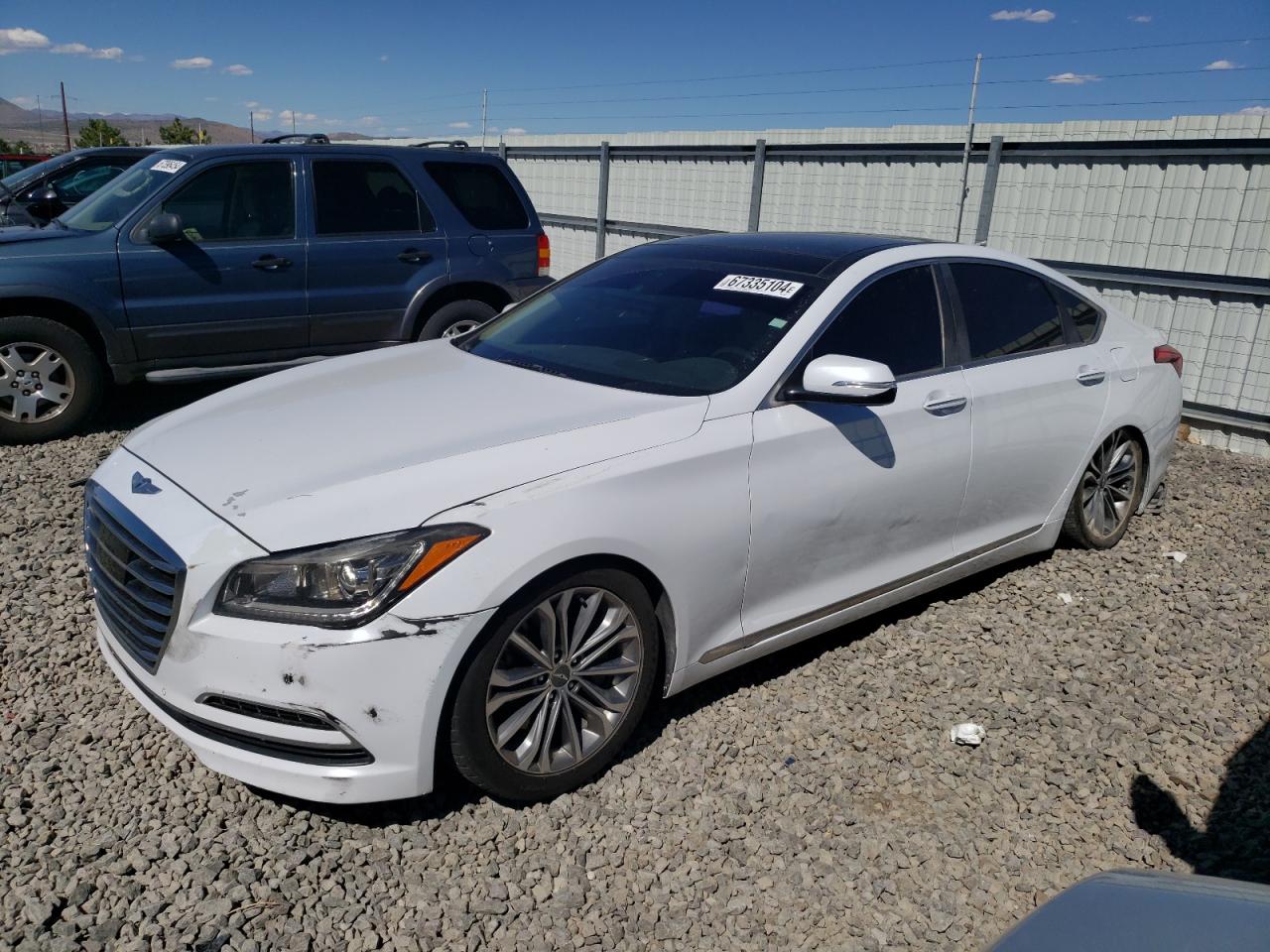 HYUNDAI GENESIS 3. 2015