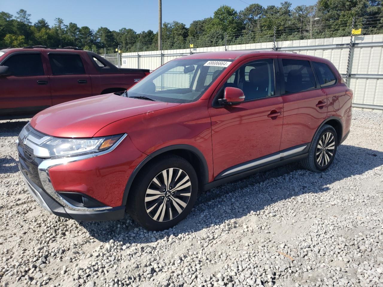 MITSUBISHI OUTLANDER 2019