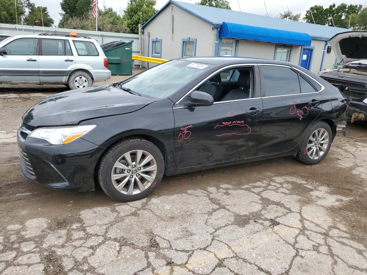 TOYOTA CAMRY LE 2016