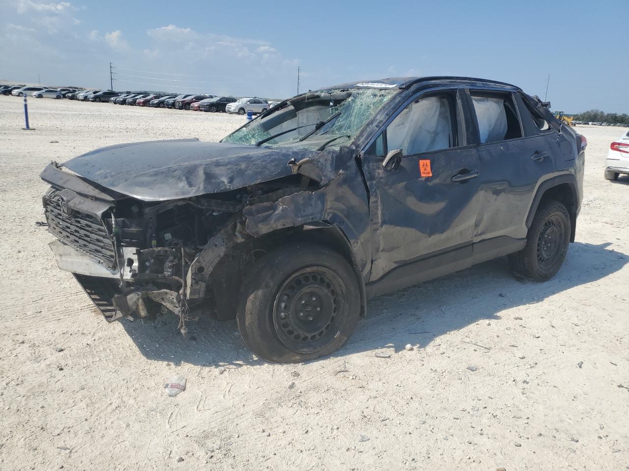 TOYOTA RAV4 LE 2020