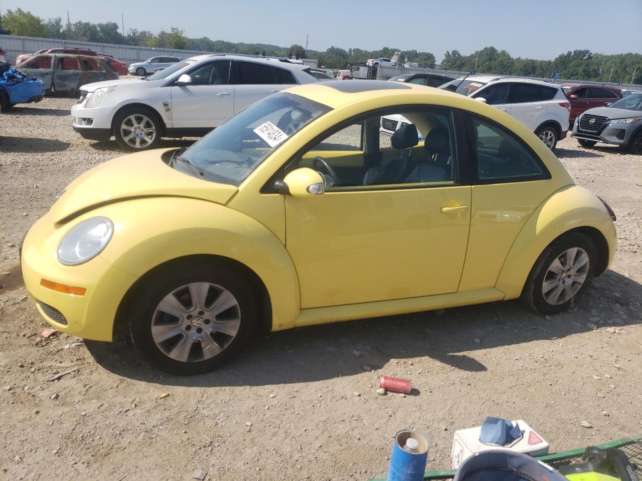 VOLKSWAGEN NEW BEETLE 2009