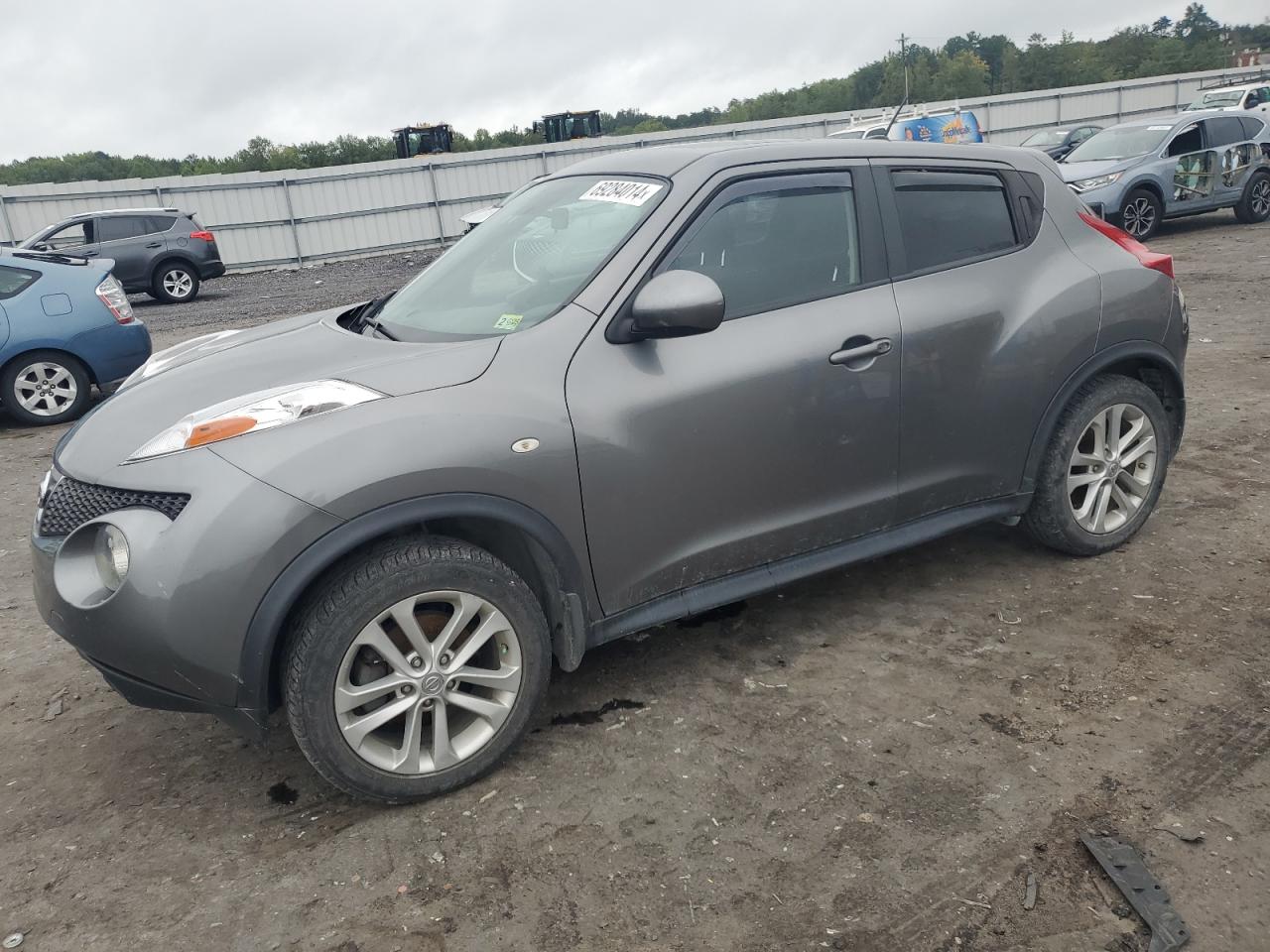 NISSAN JUKE 2011