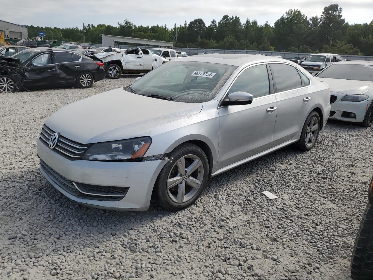 VOLKSWAGEN PASSAT SE 2013