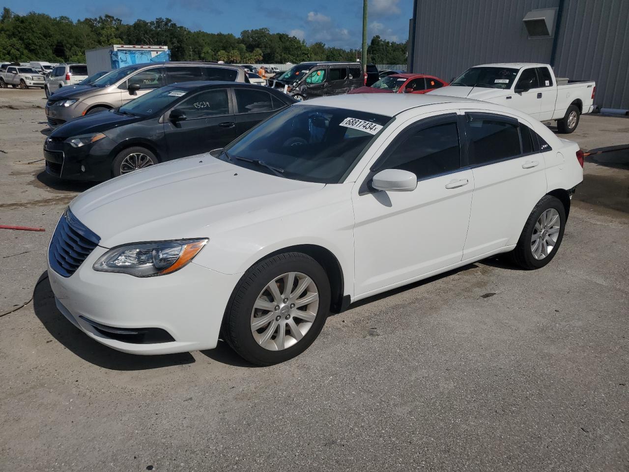 CHRYSLER 200 Tourin 2013