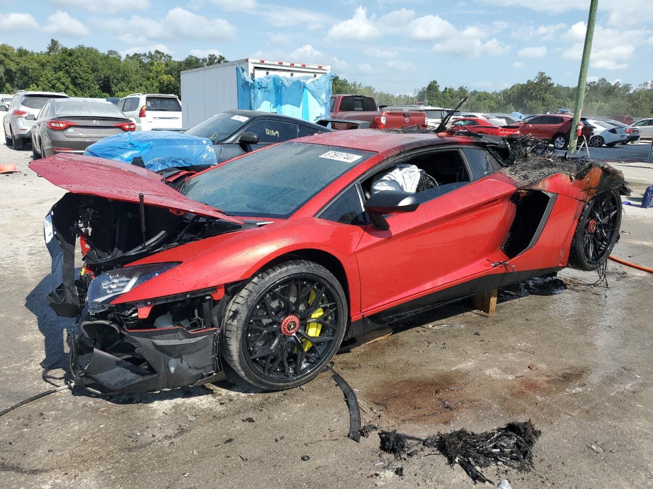 LAMBORGHINI Aventador 2016