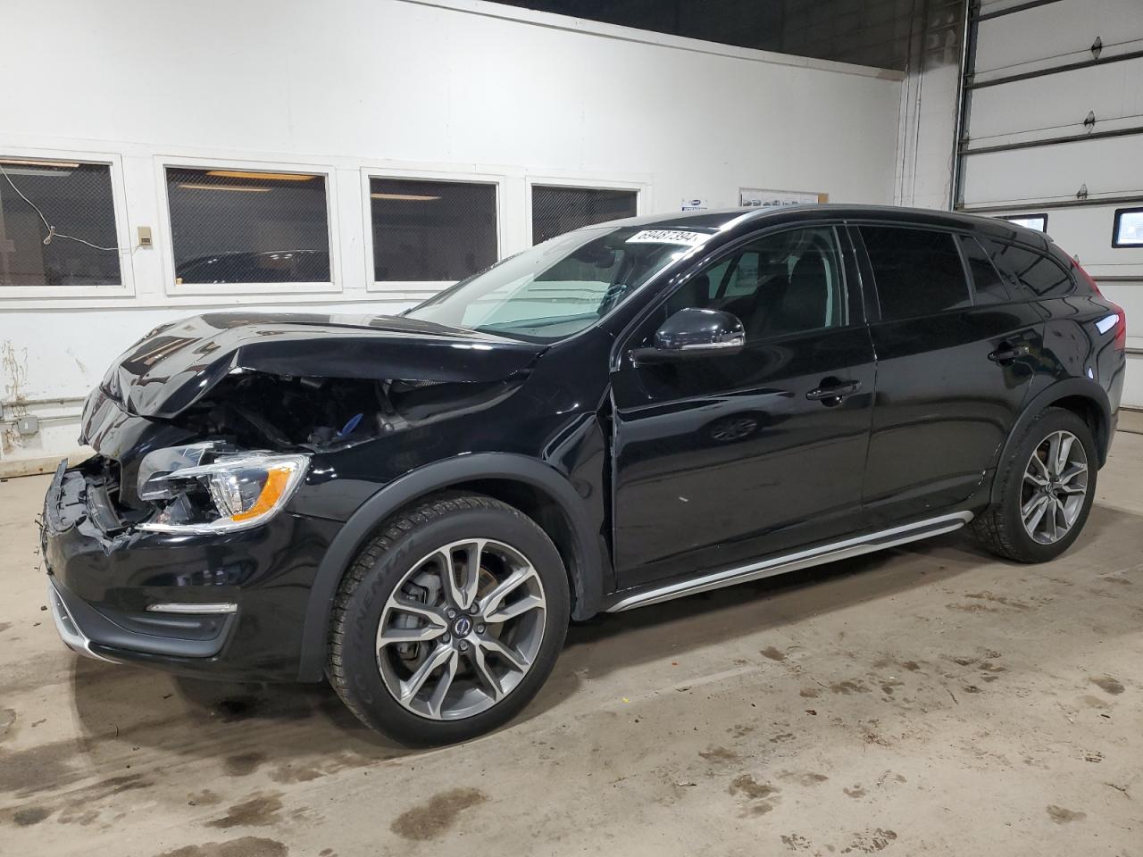 VOLVO V60 Cross 2016
