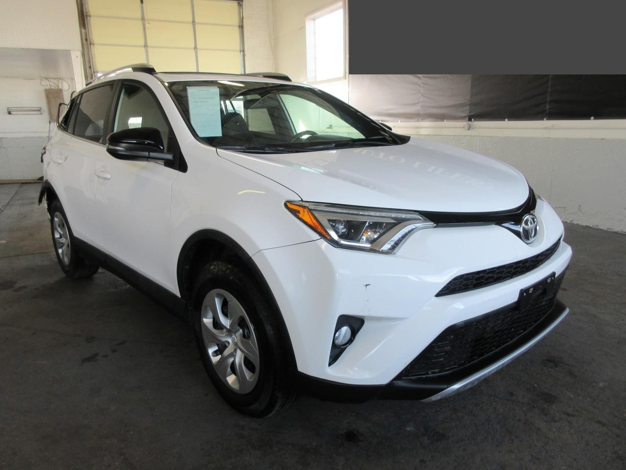 TOYOTA RAV4 SE 2016