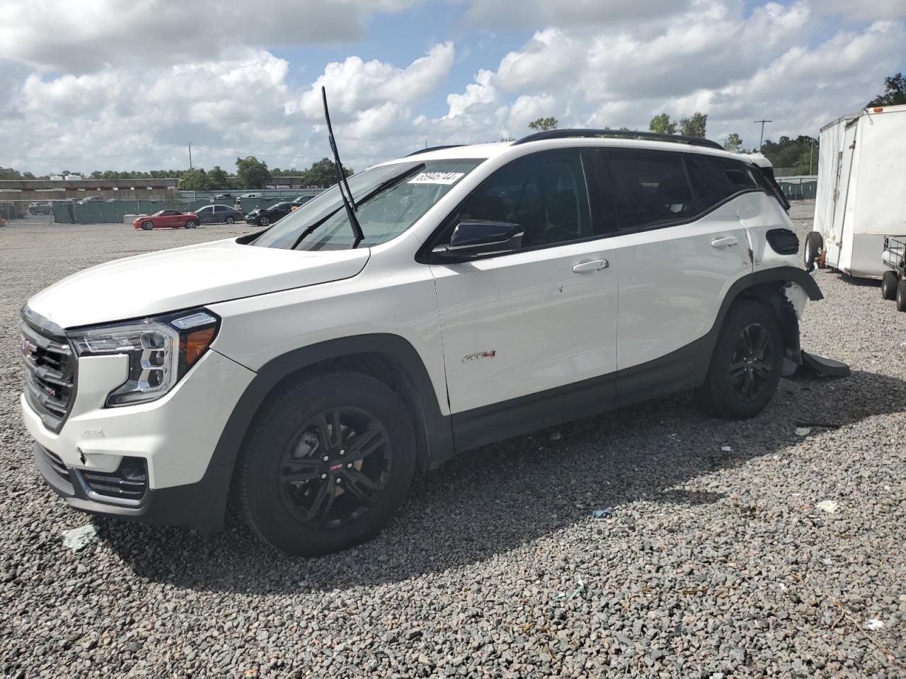 GMC TERRAIN AT 2023