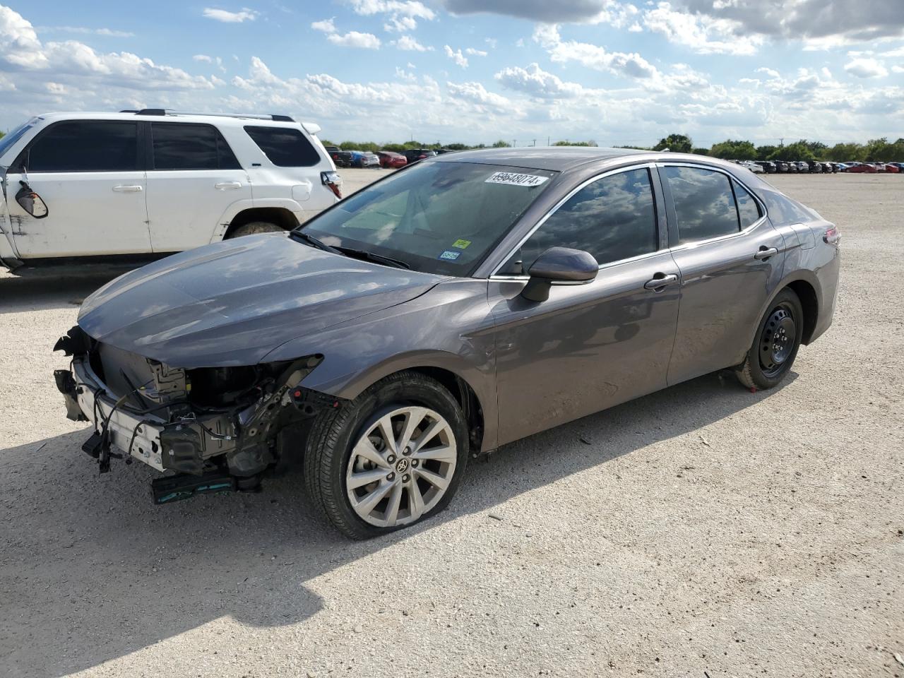 TOYOTA CAMRY LE 2024