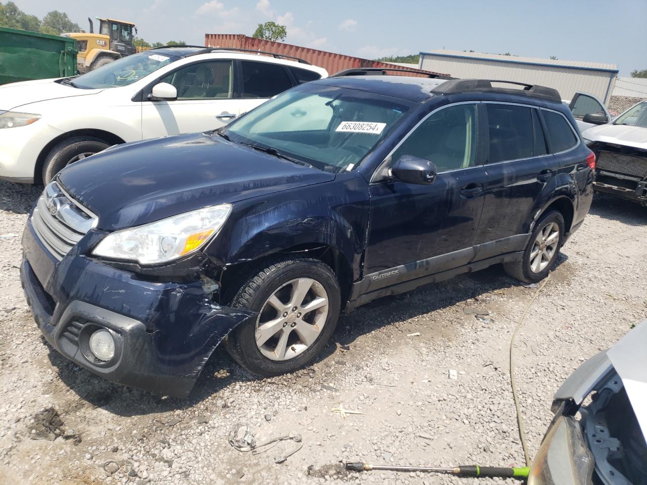 SUBARU OUTBACK 2. 2013