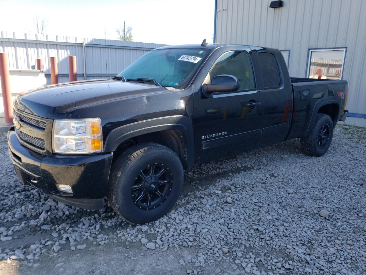 CHEVROLET SILVERADO 2011