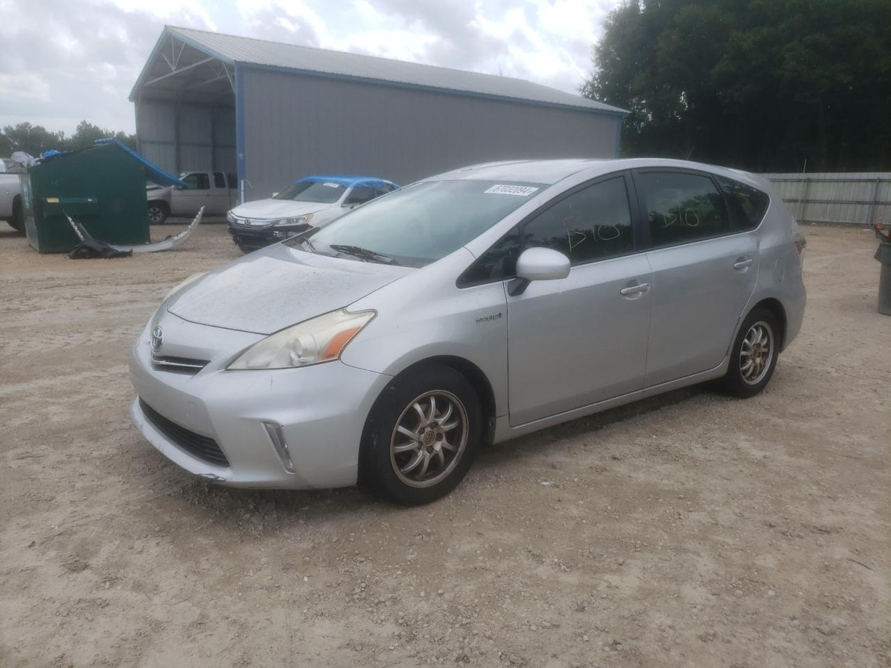 TOYOTA PRIUS V 2014