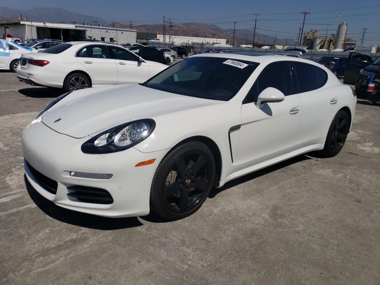 PORSCHE Panamera 4 2015