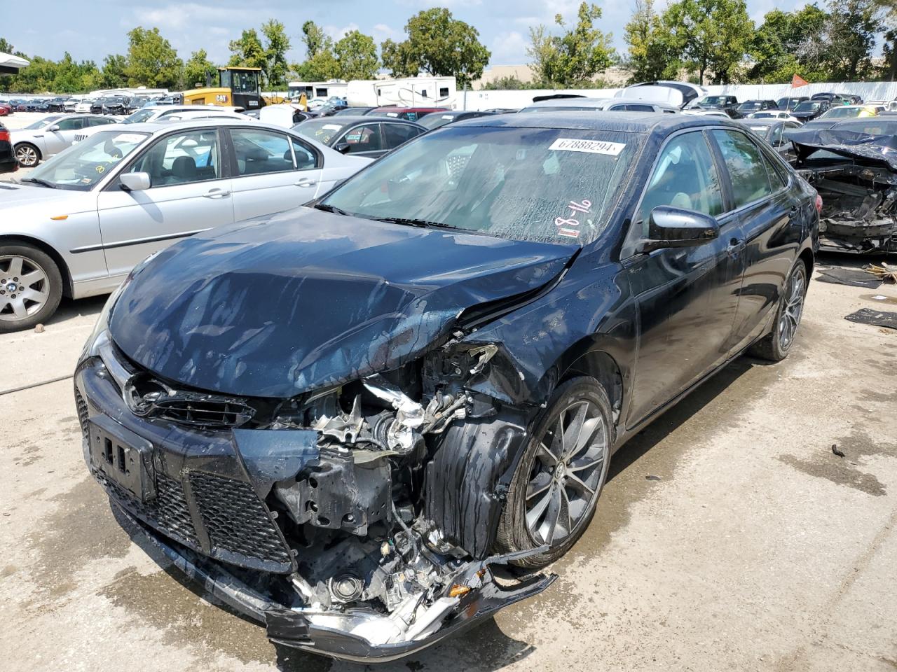 TOYOTA CAMRY LE 2015