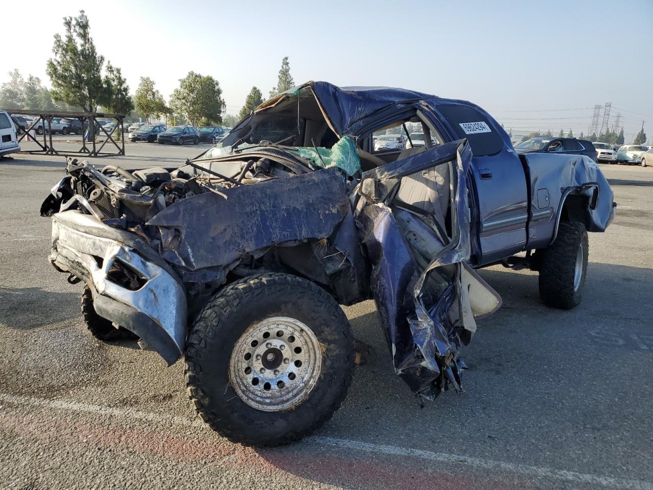 TOYOTA TUNDRA ACC 2000