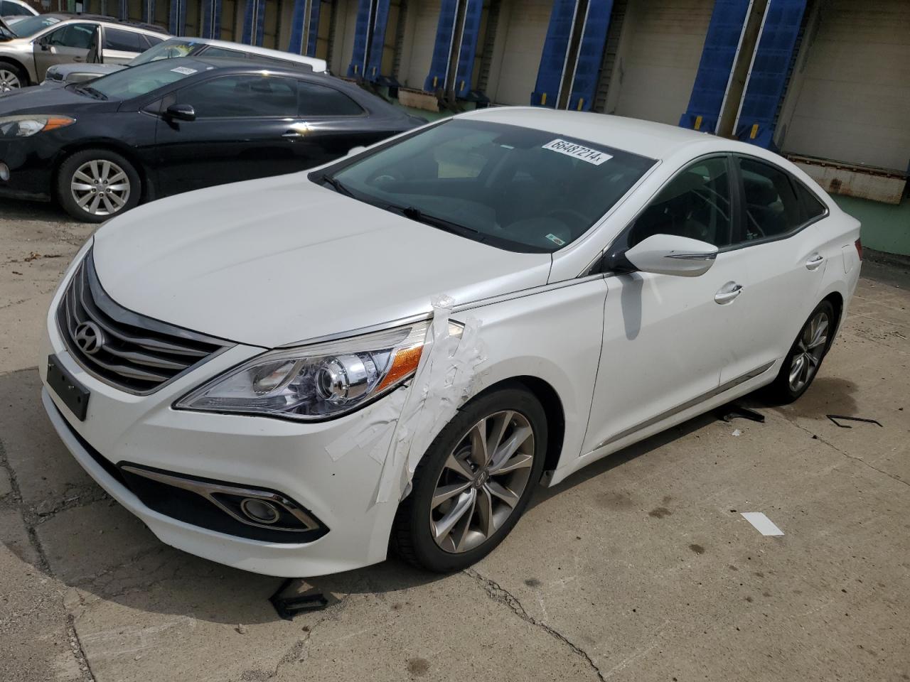 HYUNDAI AZERA 2015