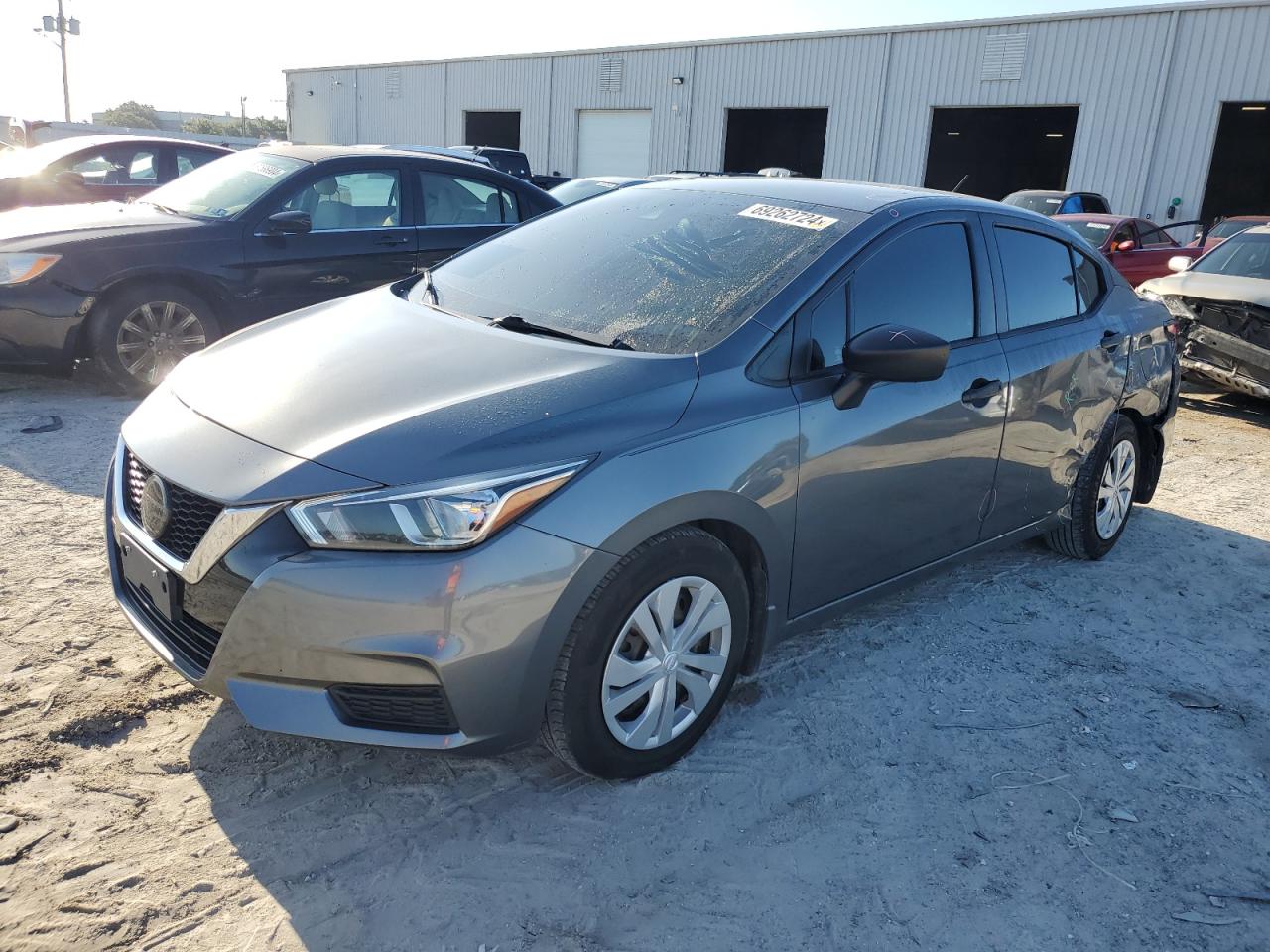 NISSAN VERSA 2020