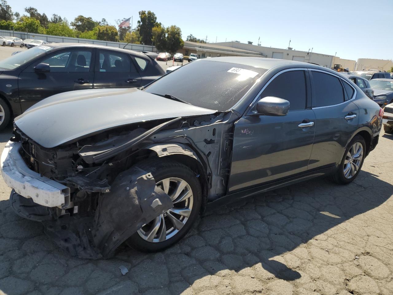 INFINITI M37 2012