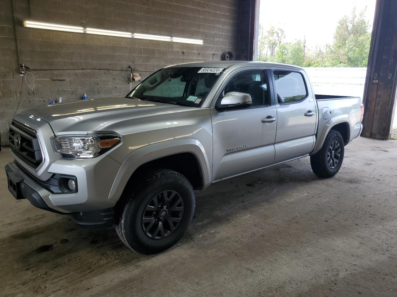 TOYOTA TACOMA DOU 2023