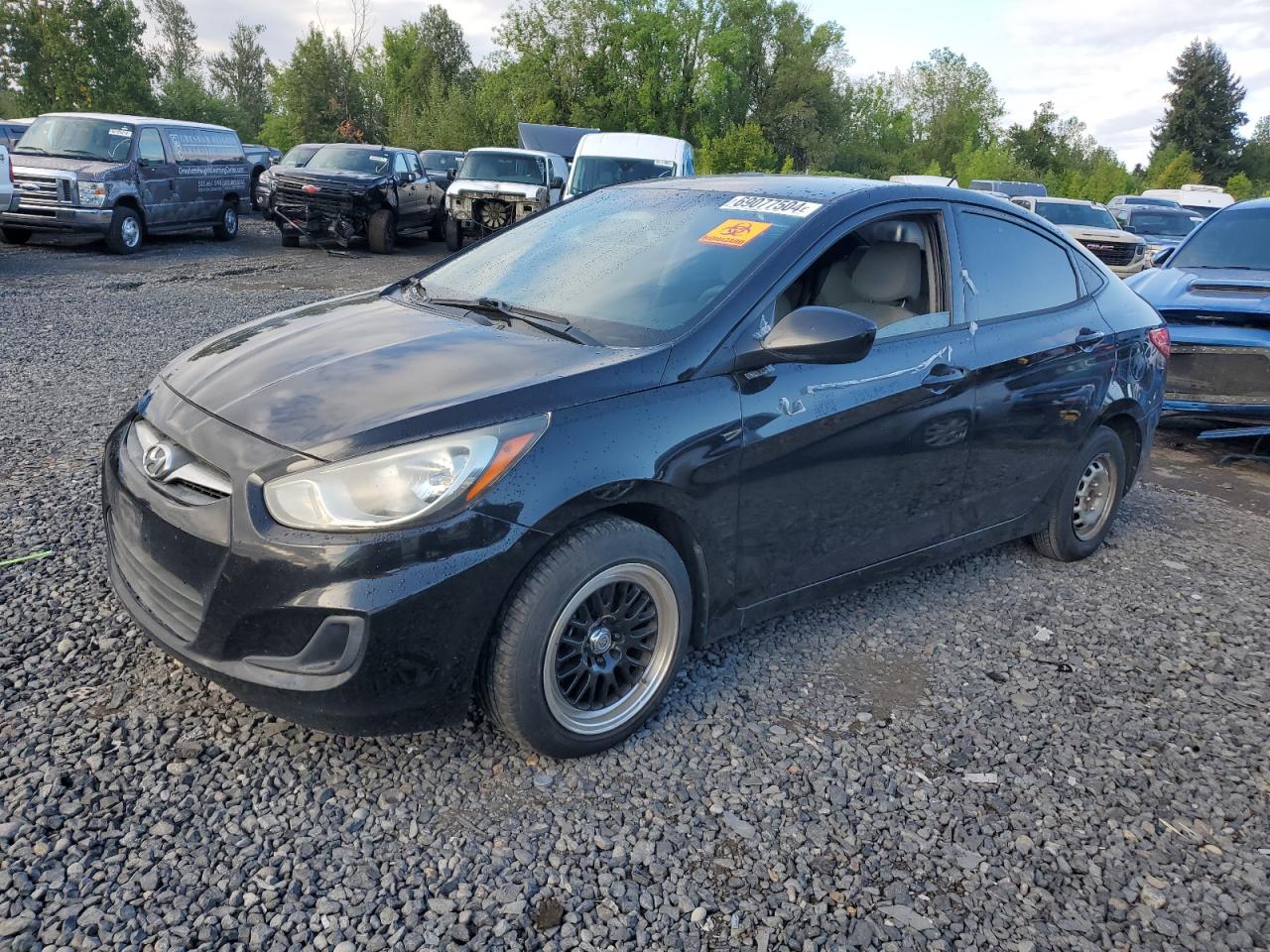 HYUNDAI Accent Gls 2013