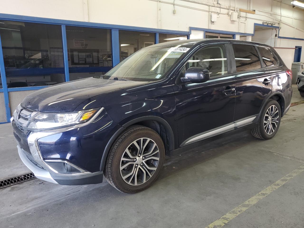 MITSUBISHI Outlander 2018