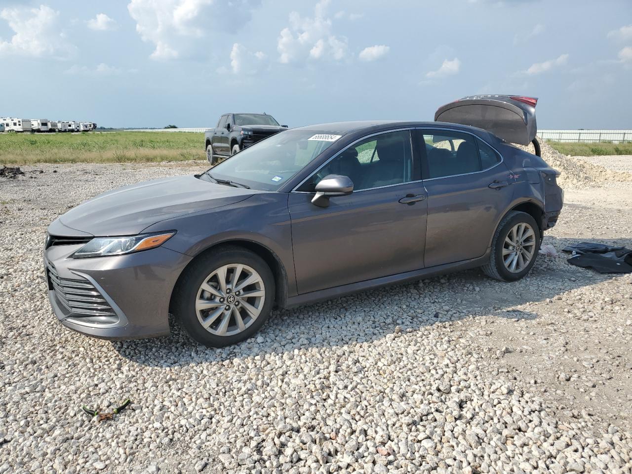 TOYOTA CAMRY LE 2022