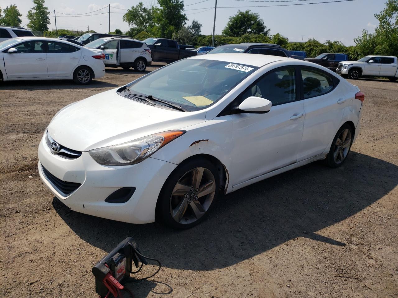 HYUNDAI Elantra Gl 2013