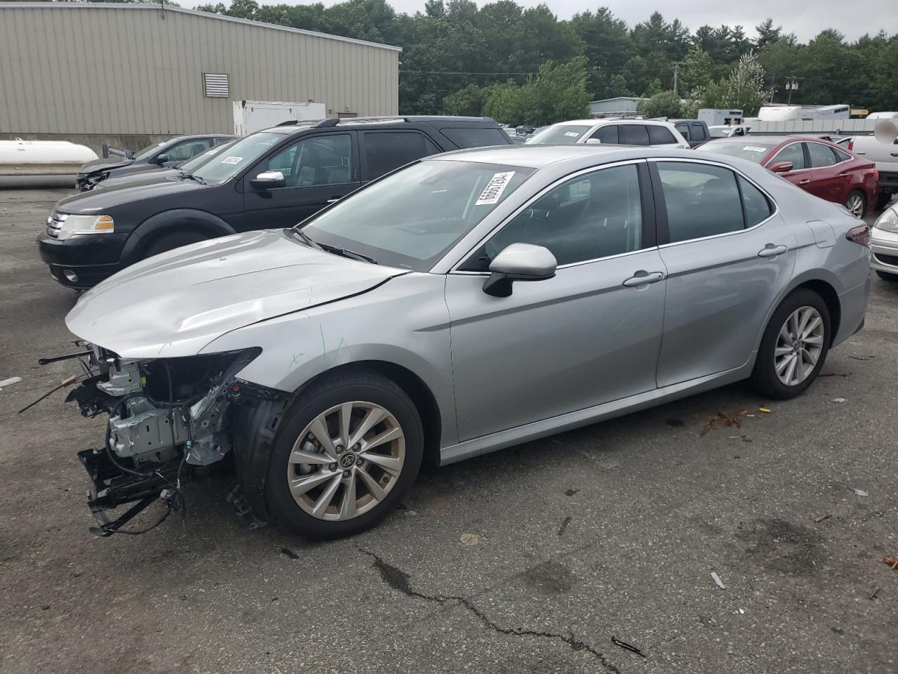 TOYOTA CAMRY LE 2024