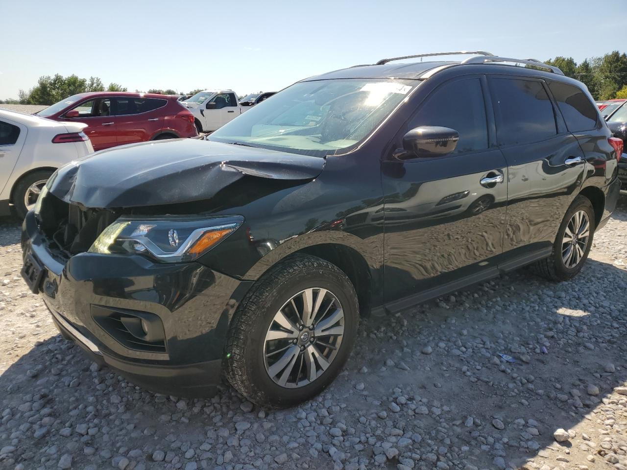 NISSAN PATHFINDER 2019