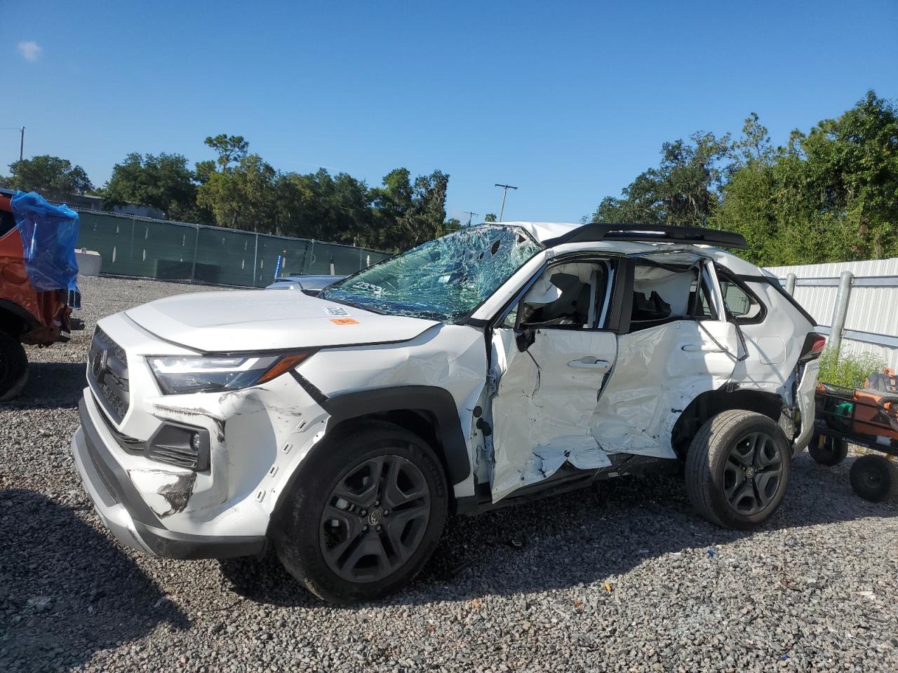 TOYOTA RAV4 ADVEN 2024