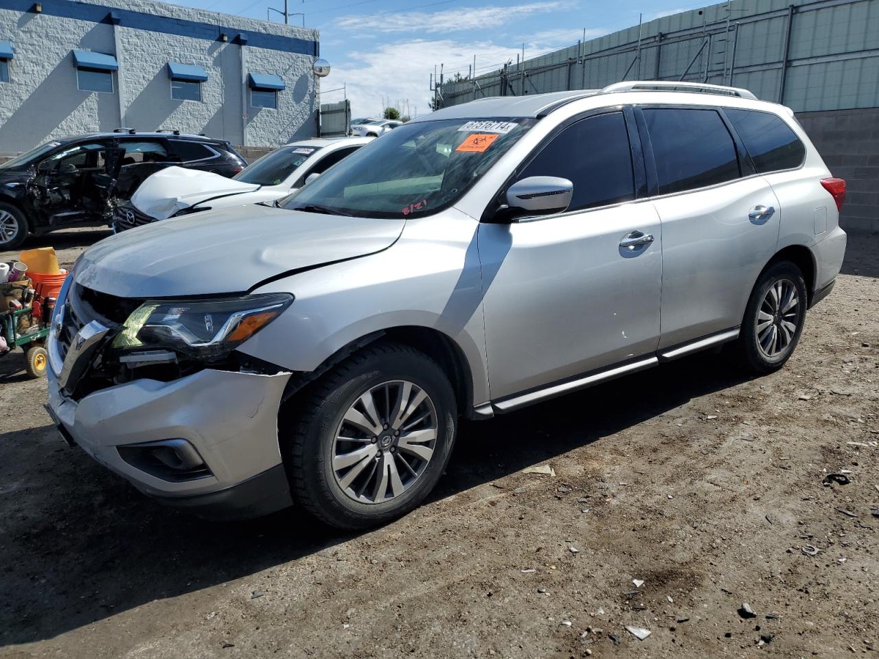 NISSAN PATHFINDER 2018