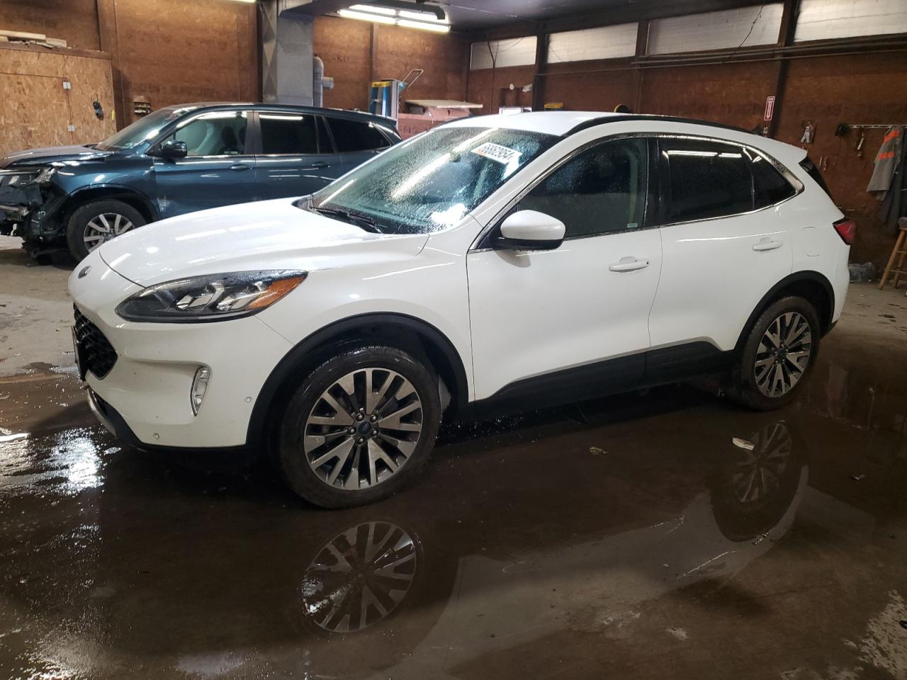 FORD ESCAPE 2021